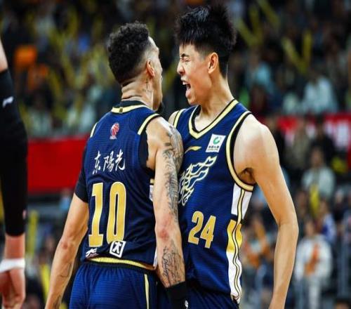 拜仁德甲受,后防线增兵,无望自由球,今日足球比分,足球赛事数据,足球比赛平台,足球赛事资讯,足球赛事中心