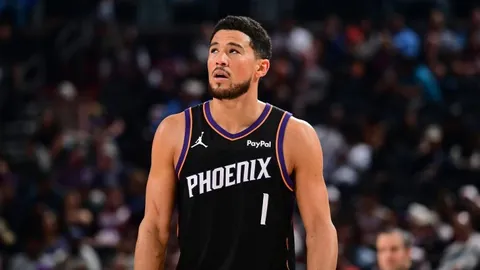 欧联杯八强激战：里昂对阵曼联，热刺挑战法兰克福